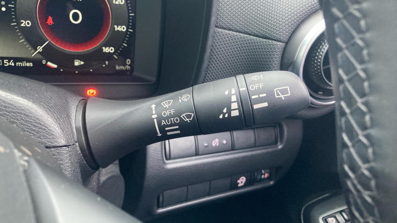 Nissan Juke 1.0 DiG-T N-Connecta 5dr Petrol Hatchback